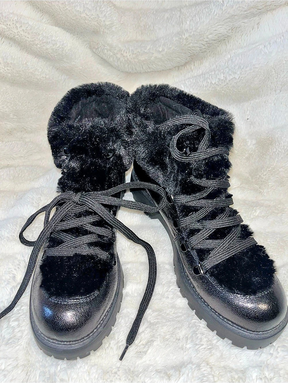 Circus by Sam Edelman Black Lace-Up Winter Boots US 8